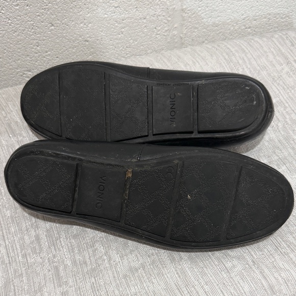 Vionic Women's Black Loafers with Leopard Print - Picture 4 of 7